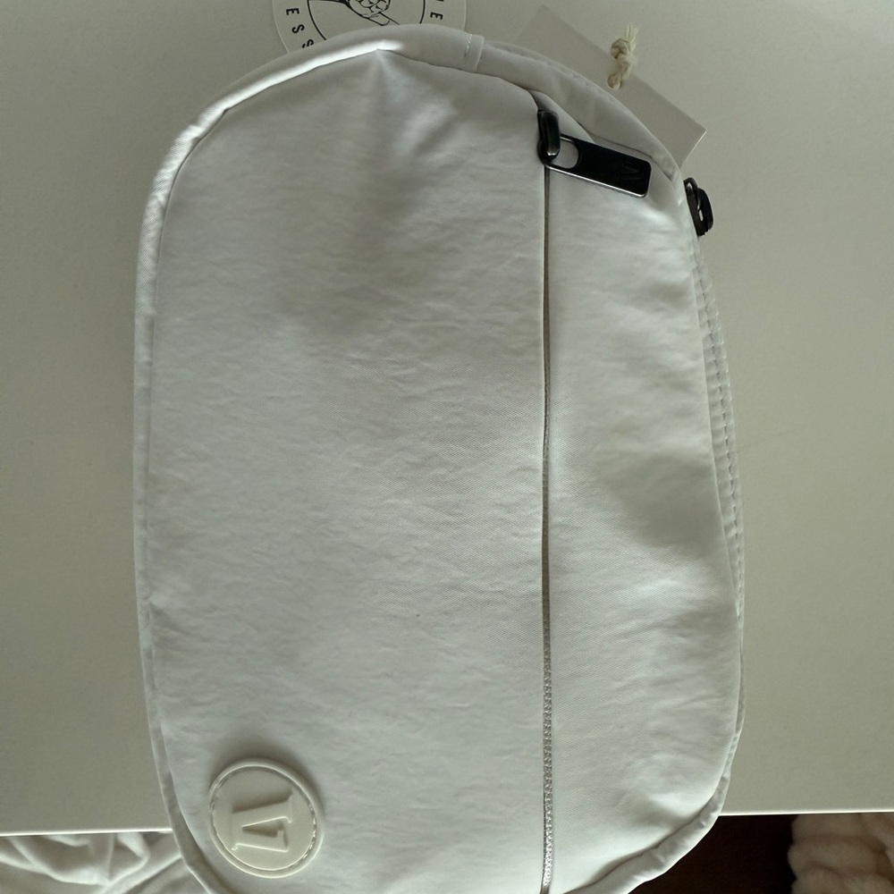 Vuori White Crossbody Bag - Picture 3 of 5